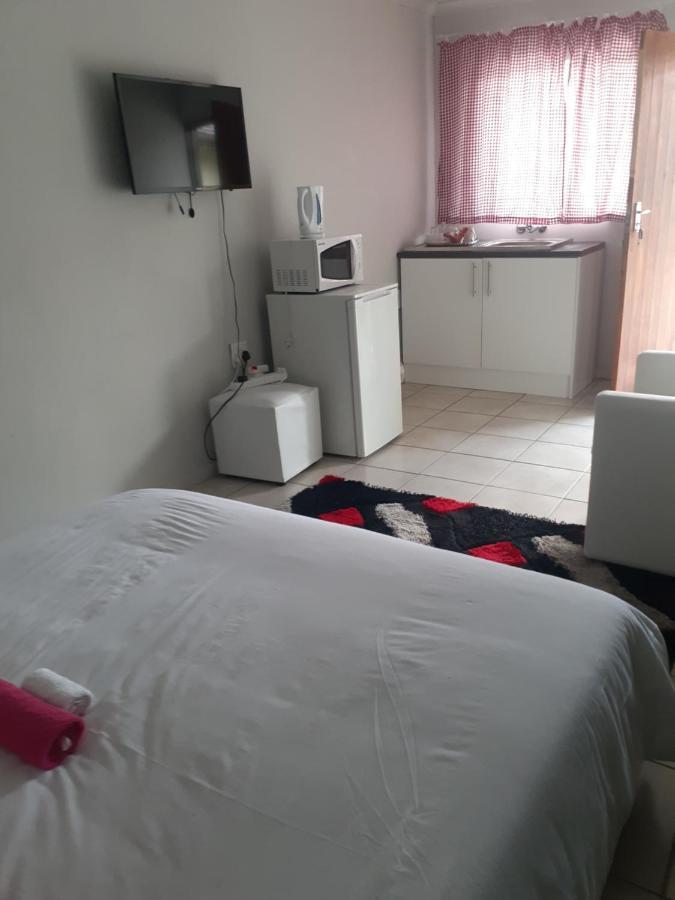 קמפטון פארק Ruros Guest House מראה חיצוני תמונה